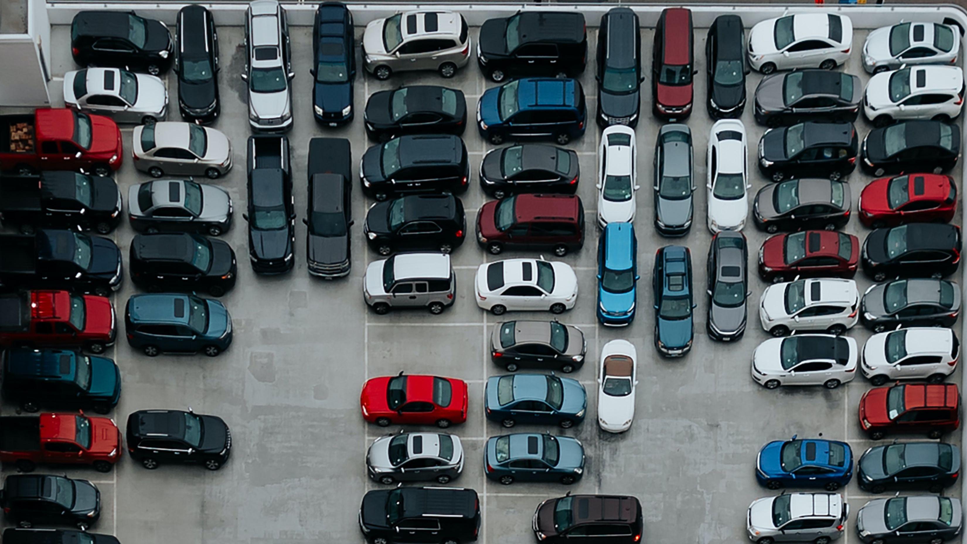 Klant verhalen foto wagenpark met leaseauto's